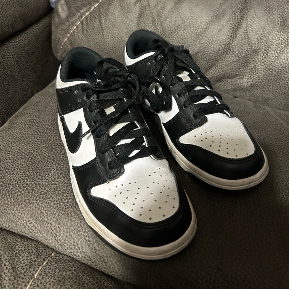 Nike Panda Dunks